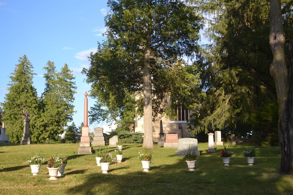 Little Lake Cemetery | 915 Haggart St, Peterborough, ON K9J 2Y1, Canada | Phone: (705) 745-6984