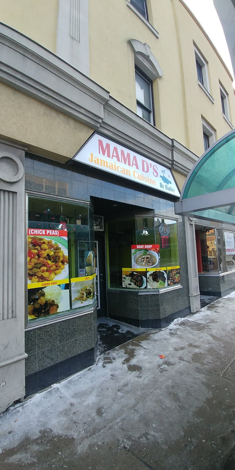 Mama DS Jamaican Cuisine | 1128 Simcoe St N, Oshawa, ON L1G 4W6, Canada | Phone: (905) 240-3088