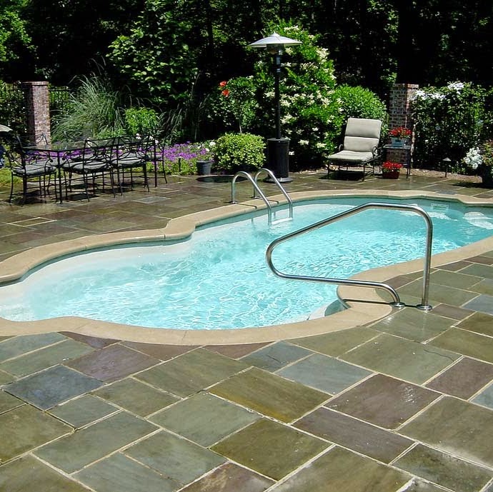 Barrie Fibreglass Pools & Spas | 1139 Bayfield St. N., Midhurst, ON L0L 1X1, Canada | Phone: (705) 728-3500