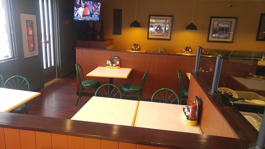 Humptys Family Restaurant - Oak Bluff | 4900 McGillivray Blvd, Oak Bluff, MB R4G 0B7, Canada | Phone: (204) 895-0007