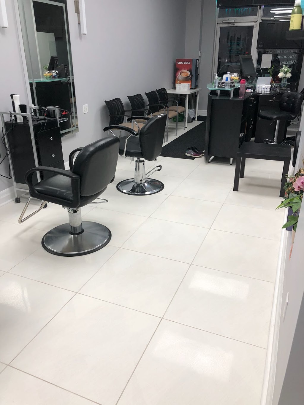 Dimplez Beauty Salon | 735 Twain Ave #11, Mississauga, ON L5W 1X1, Canada | Phone: (905) 956-5559