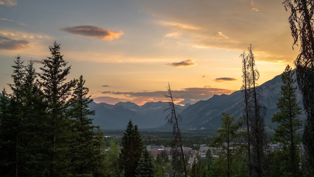 Tunnel Mountain Trail | Improvement District No. 9, AB T0L, Canada | Phone: (403) 762-1200