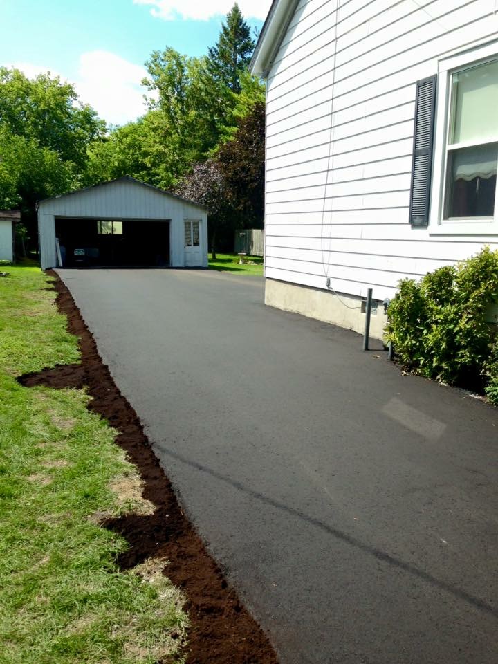 National Paving | 1054 Carroll Rd, Smiths Falls, ON K7A 4S4, Canada | Phone: (613) 284-0677