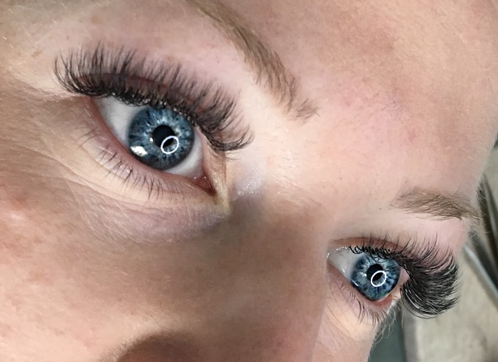 Lashed Out | 17 Dan Sheehan Ln, Bowmanville, ON L1C 0M6, Canada | Phone: (905) 431-4701