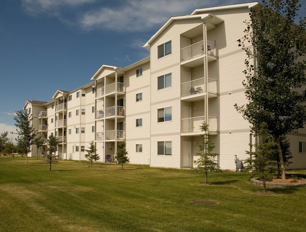 Edgewood Estates Apartment Homes | 3606 Rollyview Rd, Leduc, AB T9E 8J3, Canada | Phone: (780) 851-4130