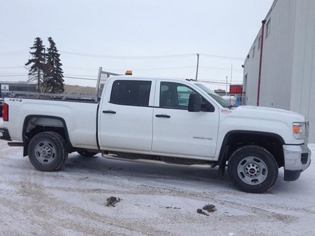 Calmont Leasing Ltd | 2091 Logan Ave, Winnipeg, MB R2R 0J1, Canada | Phone: (204) 988-1770