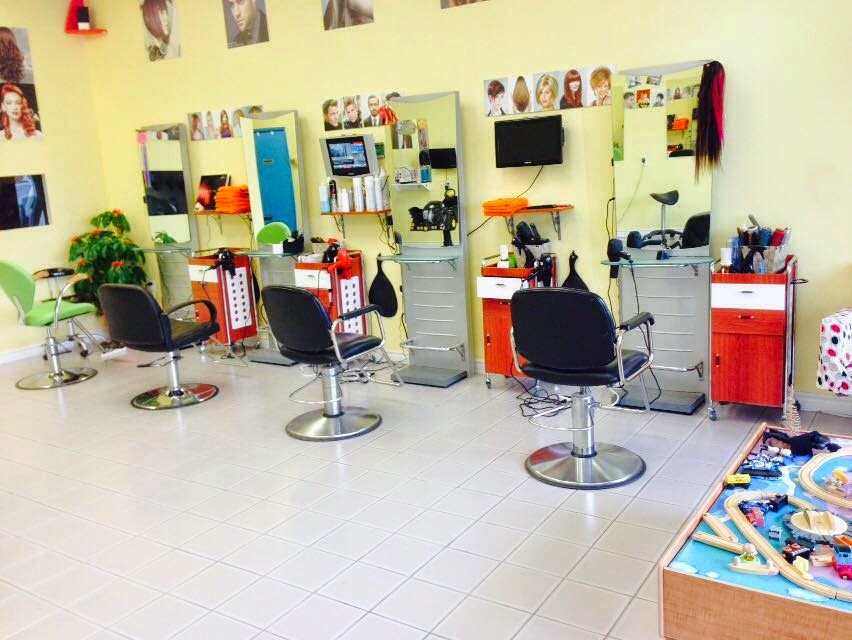 Hair Queen Salon | 16700 Bayview Ave, Newmarket, ON L3X 1W1, Canada | Phone: (905) 235-4900