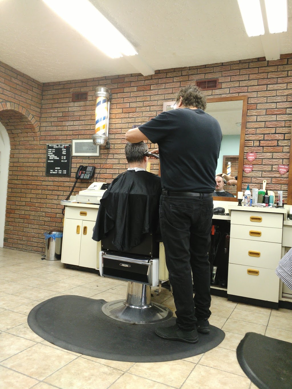 Freddys Hairstyling | 414 Eramosa Rd, Guelph, ON N1E 2M9, Canada | Phone: (519) 824-6484