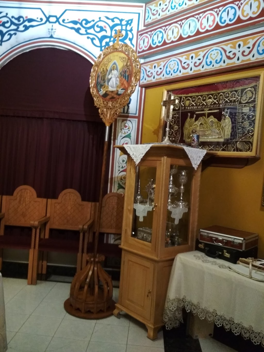 Greek Orthodox Community of Laval-Holy Cross Church | 4865, ch du Souvenir, Laval, QC H7W 1E1, Canada | Phone: (450) 973-3773