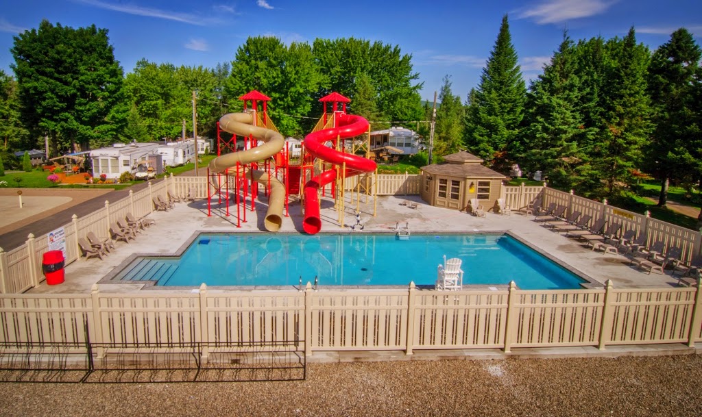 Camping Vacances St-Tropez | 411 Rang Jolimont, Sainte-Béatrix, QC J0K 1Y0, Canada | Phone: (450) 883-6400