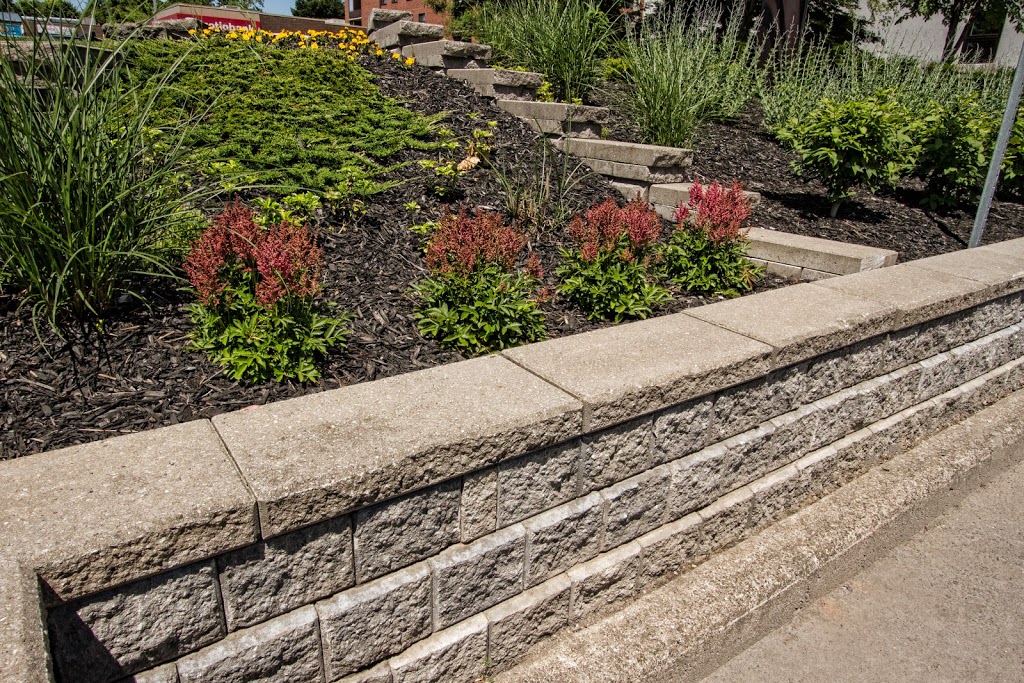 McDow Landscaping & Maintenance | 1302 Barron Rd, Niagara Falls, ON L2E 6S5, Canada | Phone: (905) 680-6776