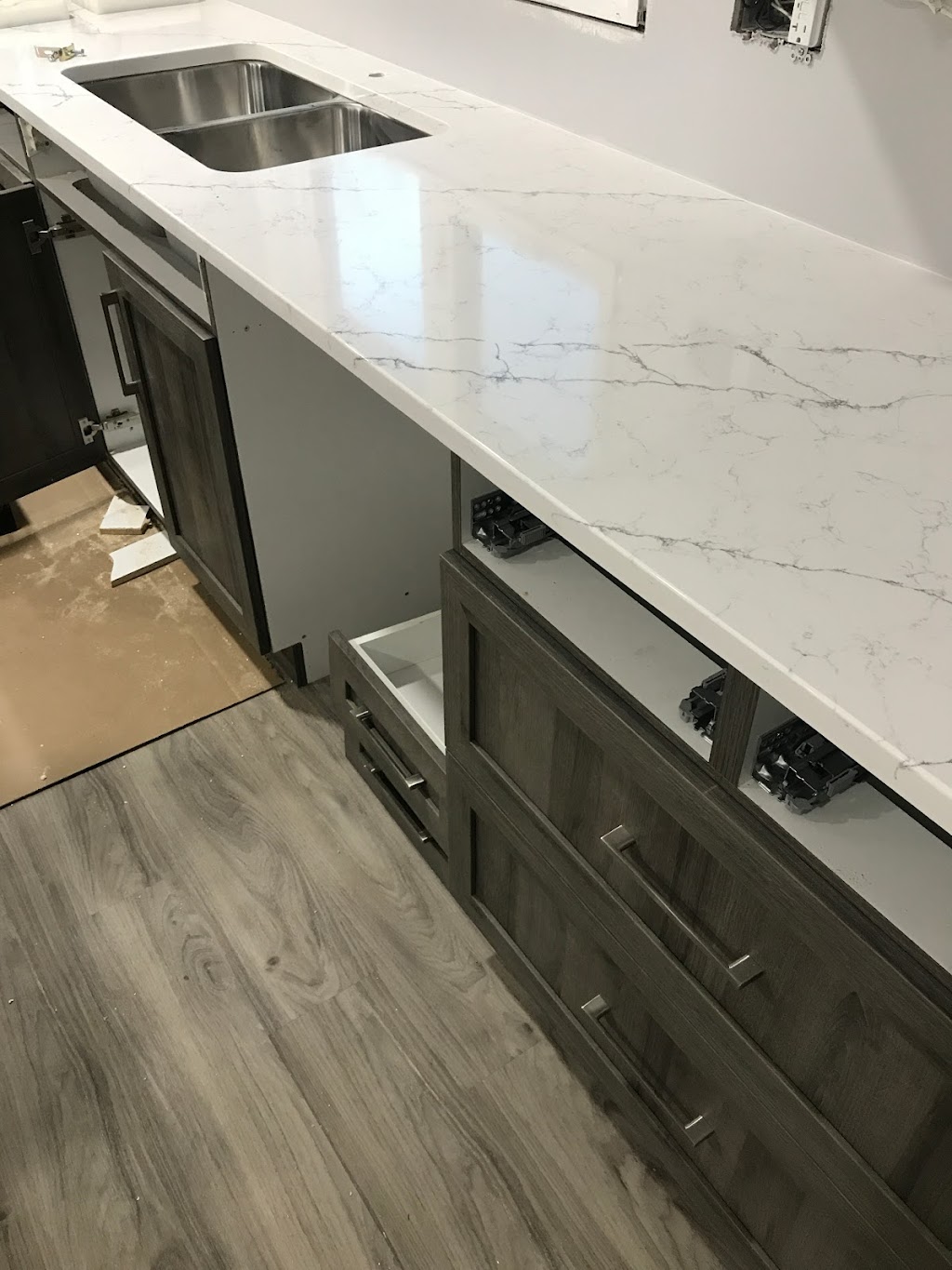 Winnipeg Custom Countertops | 443 Turenne St, Winnipeg, MB R2J 0S5, Canada | Phone: (204) 233-8677