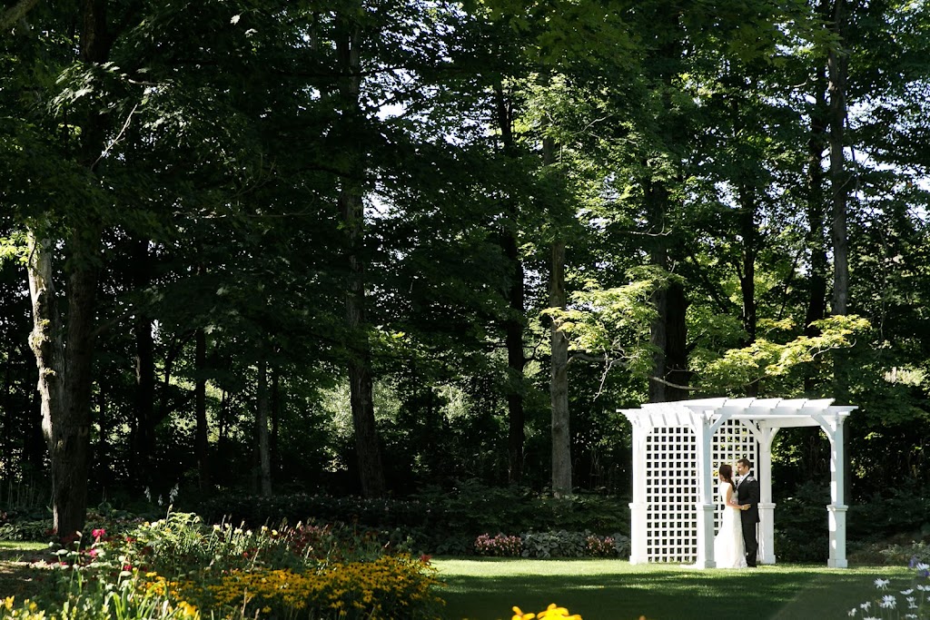 Temples Country Weddings | 1700 Ferguson Falls Rd, Lanark, ON K0G 1K0, Canada | Phone: (613) 253-7000