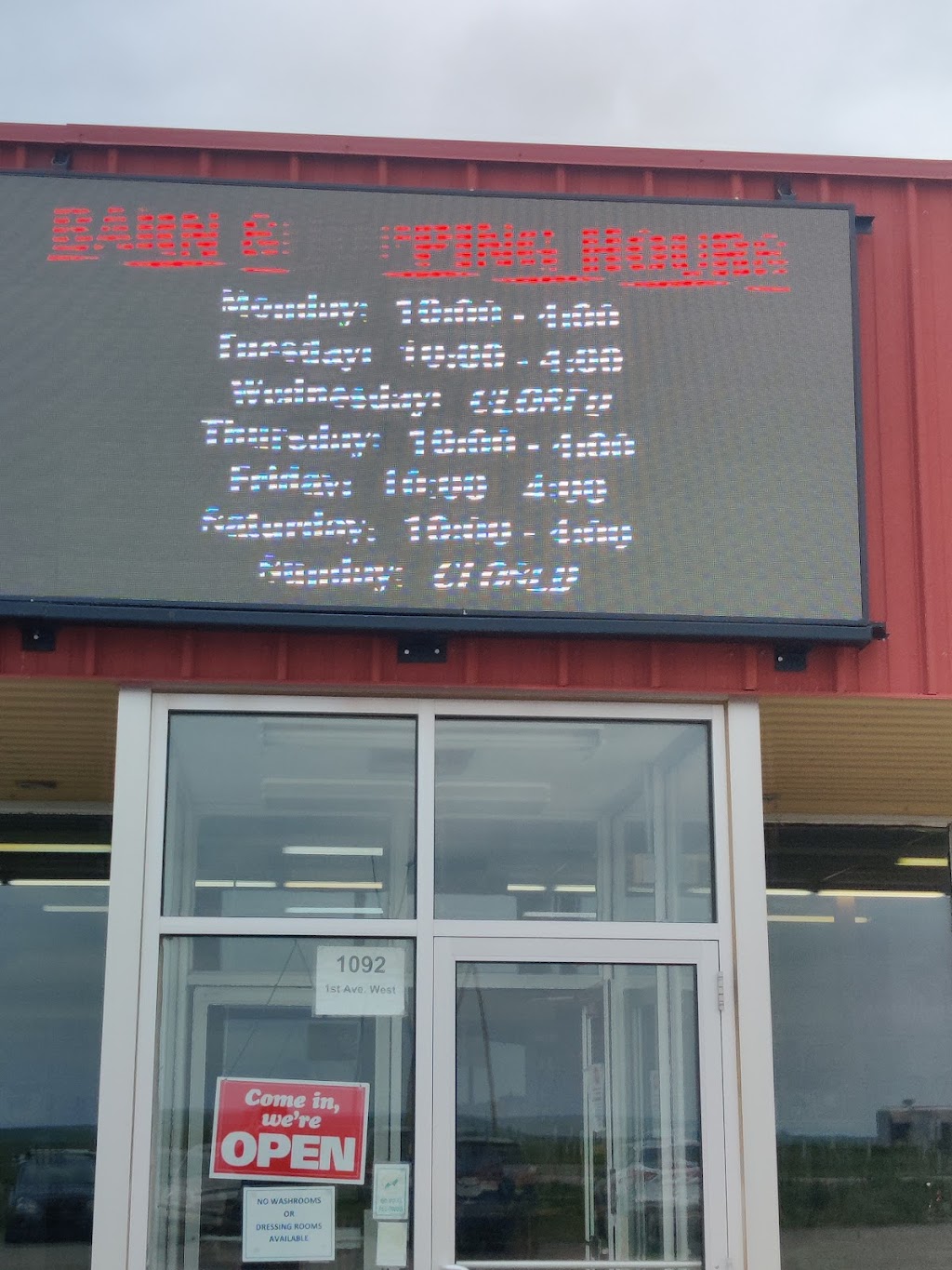 Bargain Barn | 1092 1 Ave W, Cardston, AB T0K 0K0, Canada | Phone: (403) 653-1488