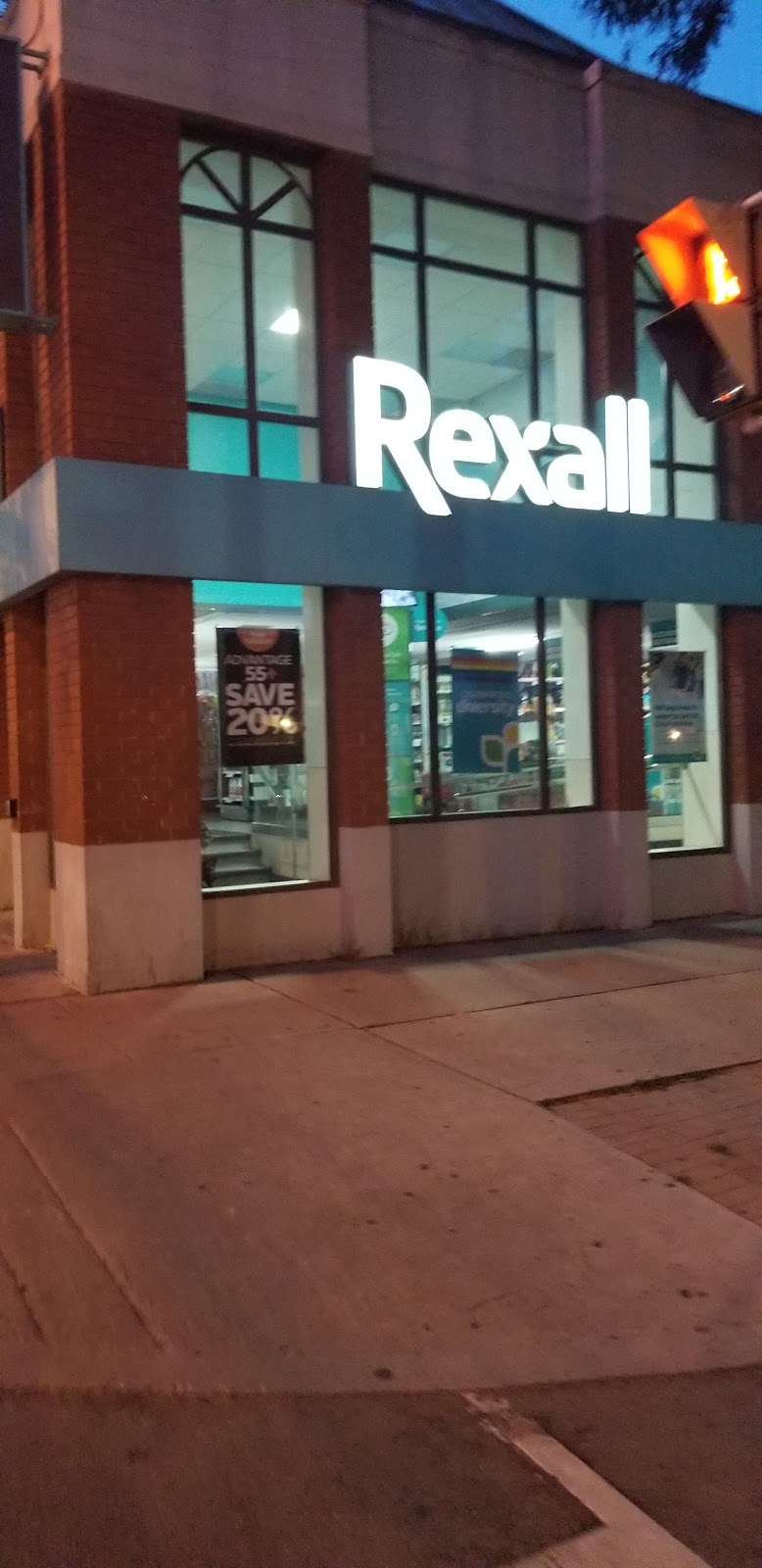 Rexall | 539 Parliament St, Toronto, ON M4X 1P7, Canada | Phone: (416) 926-1658