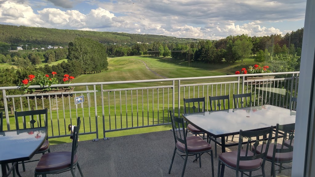 Club de Golf St-Pacome | 40 Rue de la Pruchière, Saint-Pacôme, QC G0L 3X0, Canada | Phone: (418) 852-2395