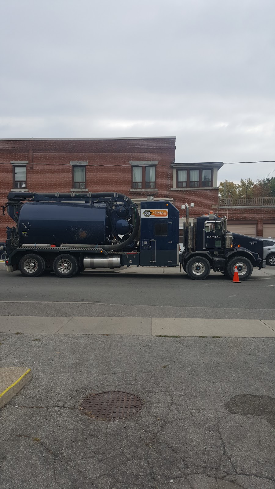 Capital Sewer Services Inc. | 389 Kenora Ave, Hamilton, ON L8E 2W3, Canada | Phone: (905) 522-0522