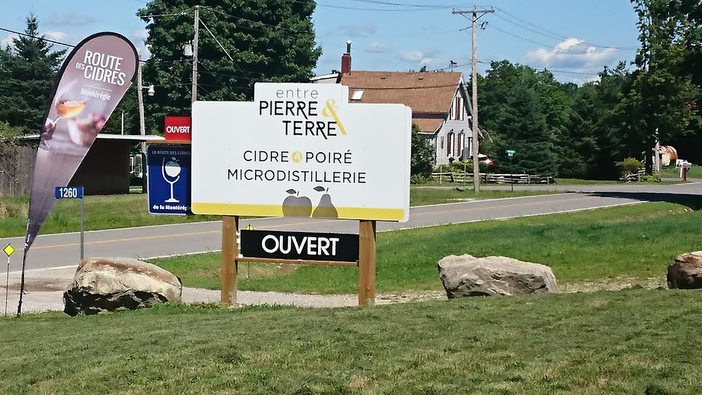 Entre Terre & Pierre - Ciders & Perries | 1260 QC-202, Franklin, QC J0S 1E0, Canada | Phone: (450) 827-2993