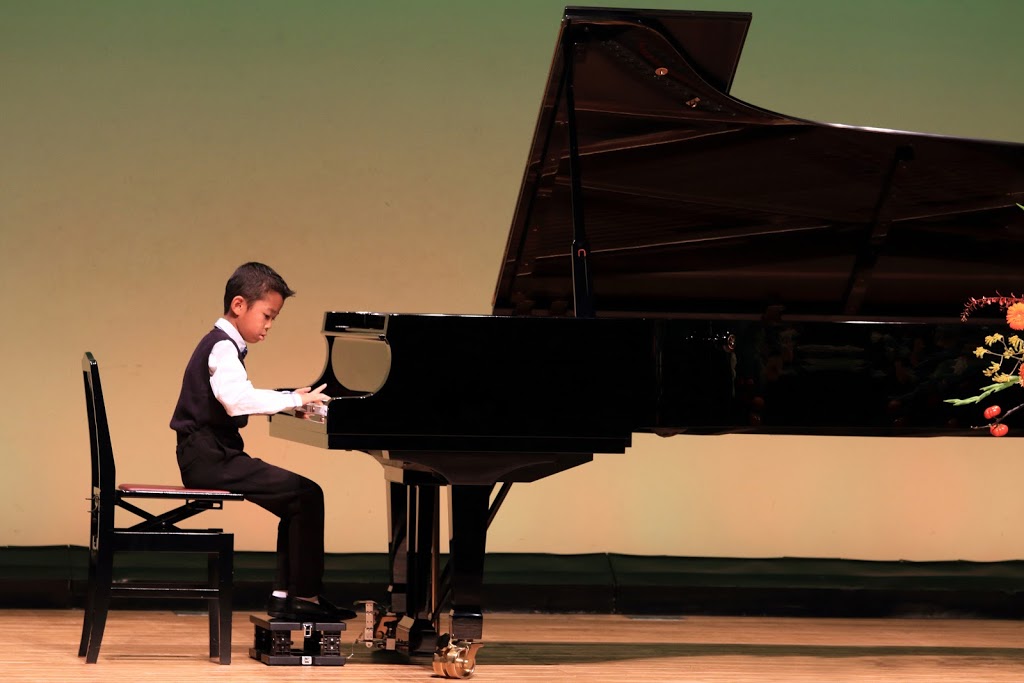 Aaron Khans Piano Studio | 650 Childs Dr Unit 21, Milton, ON L9T 3N8, Canada | Phone: (416) 418-6051