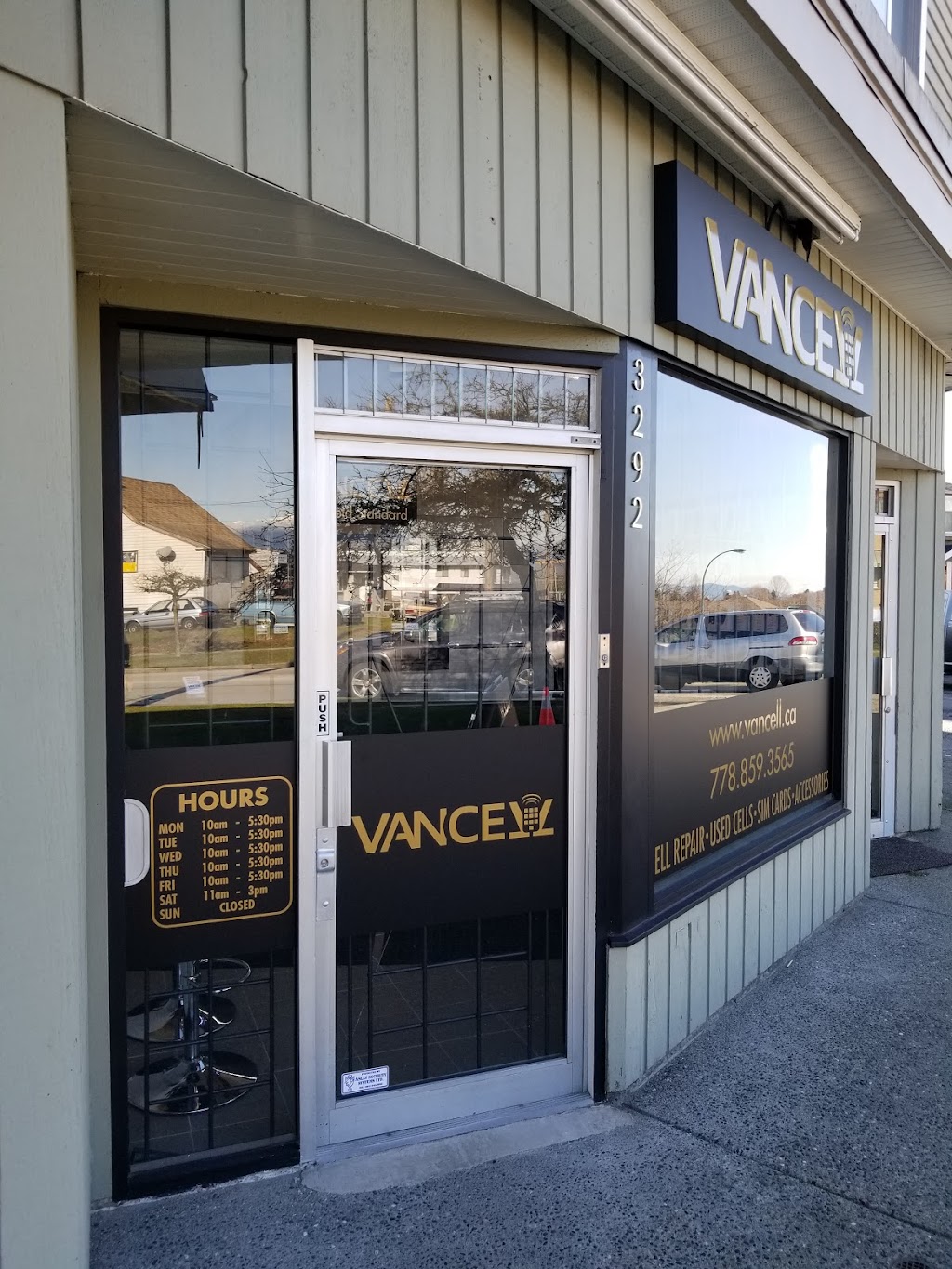 VanCell Phones and Repairs | 3292 E 29th Ave, Vancouver, BC V5R 1W6, Canada | Phone: (778) 859-3565