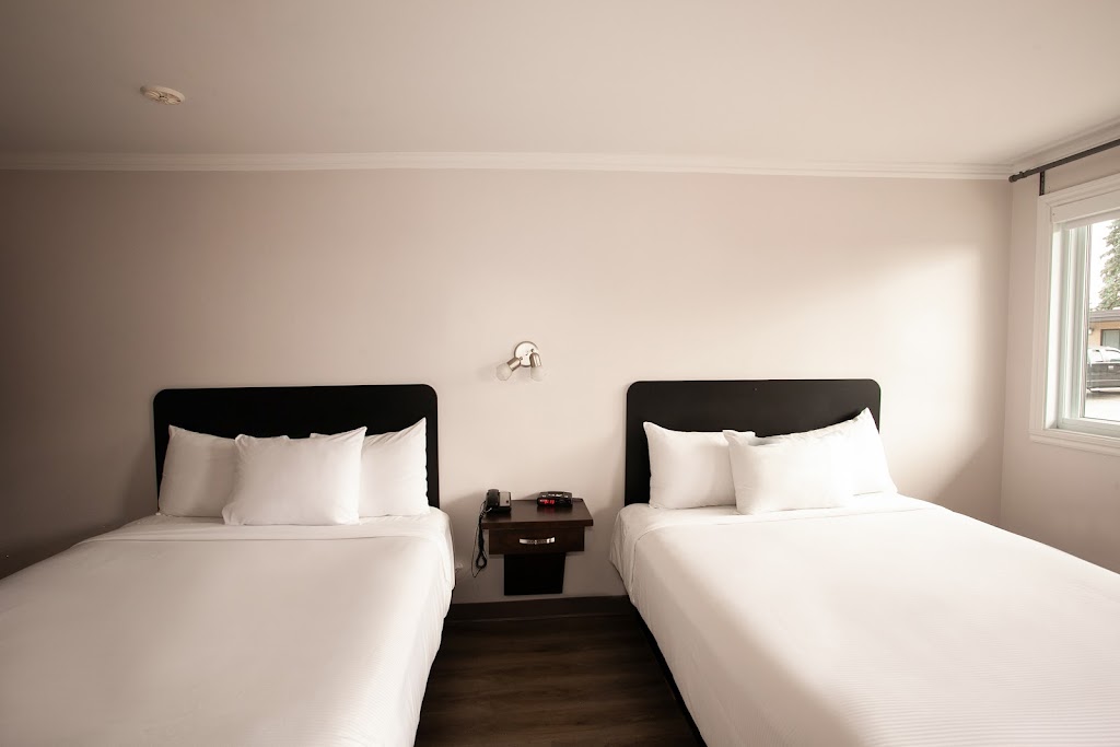 Motel Newstar Laval | 1375 Boulevard des Laurentides, Laval, QC H7N 4Y5, Canada | Phone: (579) 804-9974