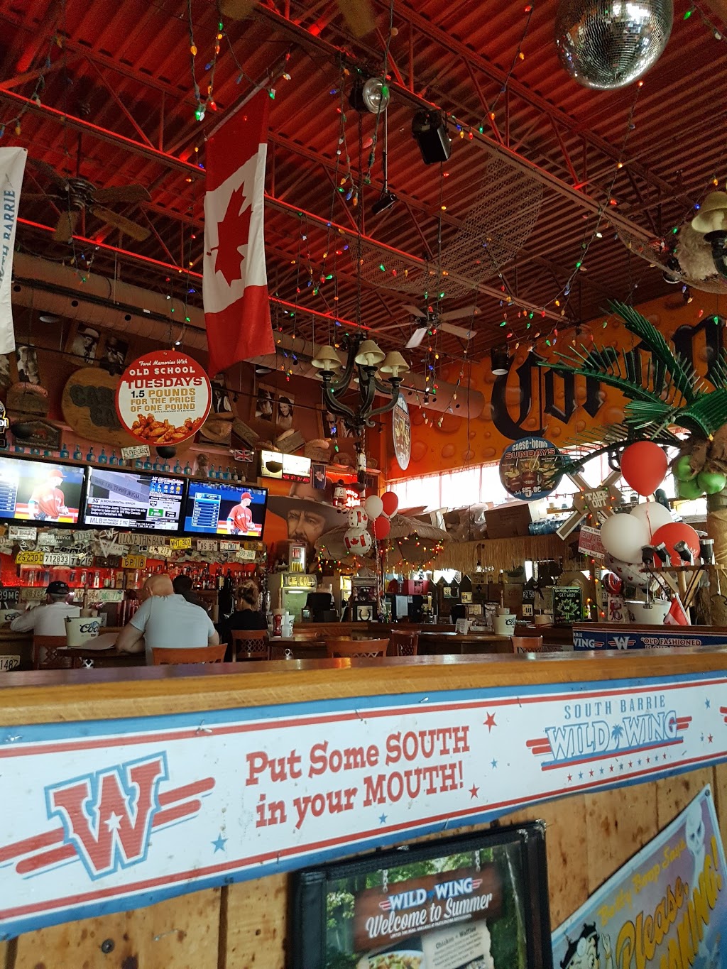 Wild Wing | 237 Mapleview Dr E, Barrie, ON L4N 0W5, Canada | Phone: (705) 722-6090