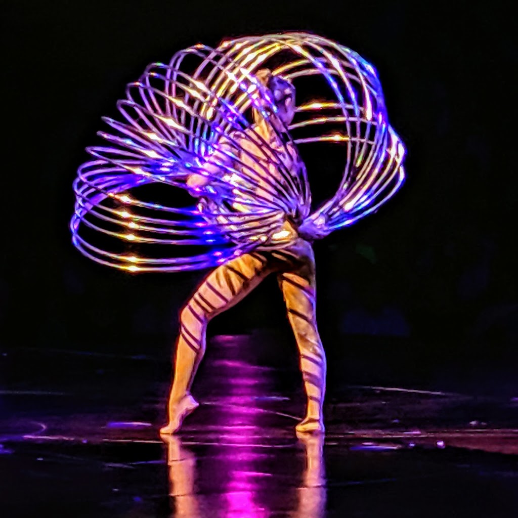 Chapiteau du Cirque du Soleil | Quai Jacques-Cartier, Montréal, QC H2Y 4B2, Canada | Phone: (877) 924-7783