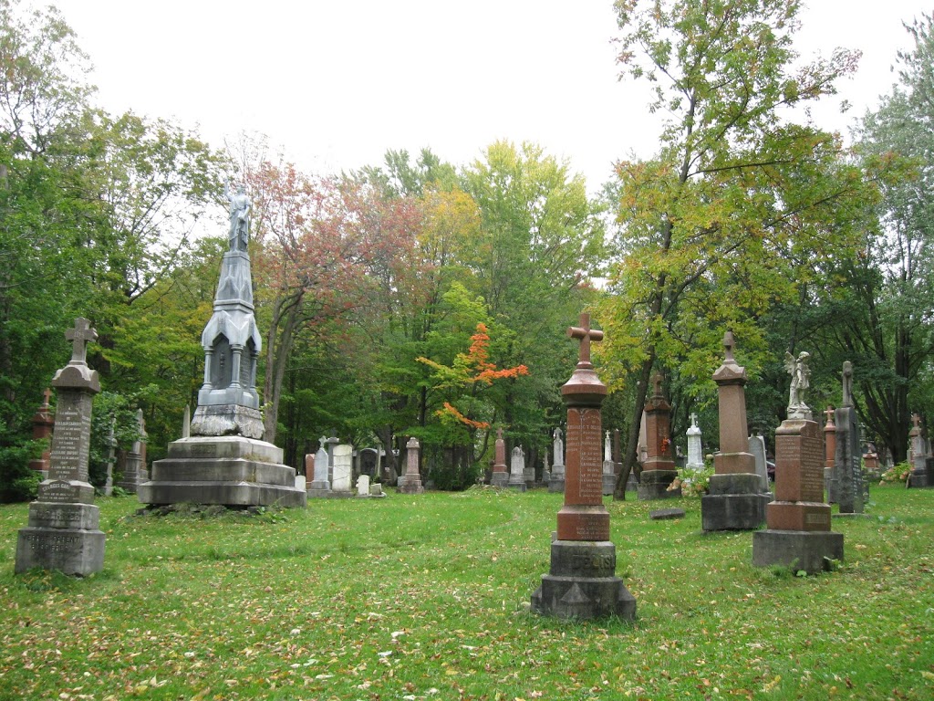 Cimetière Notre-Dame-de-Belmont | 701 Avenue Nérée-Tremblay, Québec, QC G1N 4R8, Canada | Phone: (418) 527-2975