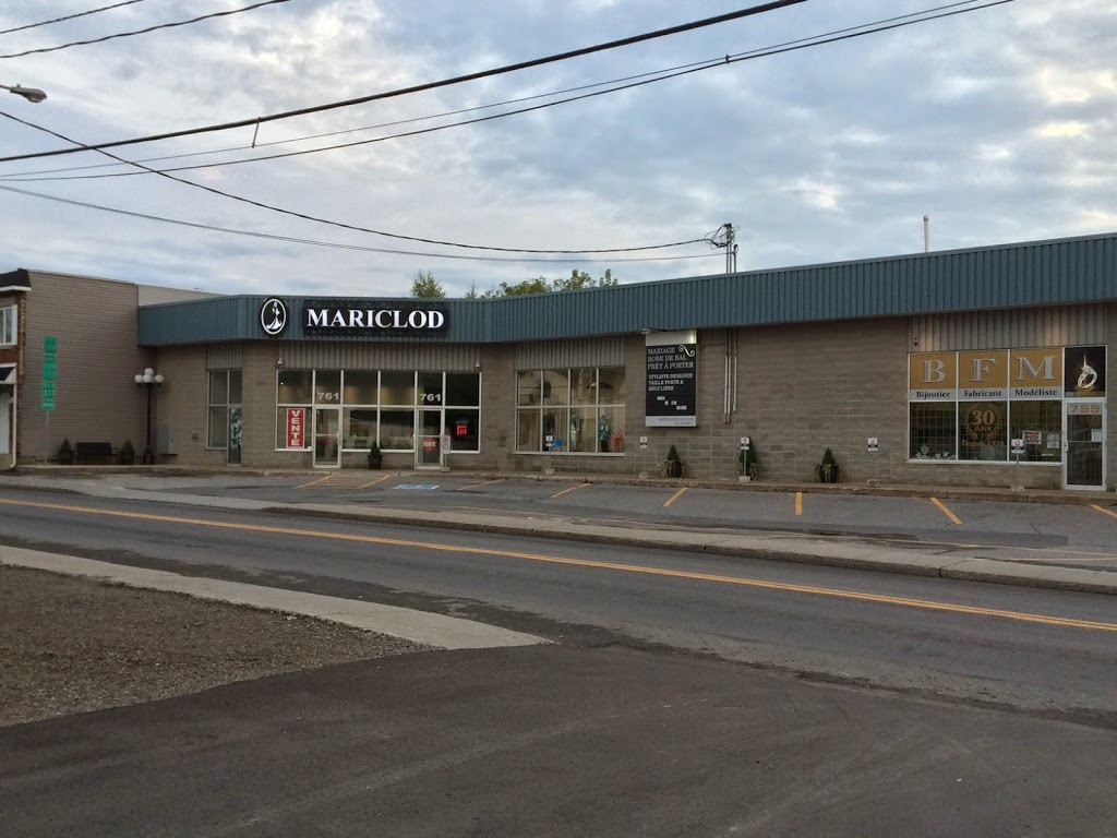 Boutique Mariclod | 761 Rue Saint-Isidore, Saint-Lin - Laurentides, QC J5M 2V4, Canada | Phone: (450) 439-3671