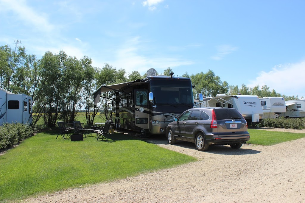 Summerland RV Park & Mini Golf | 40325 Range Road 282 Gull Lake, Lacombe, AB T4L 2N1, Canada | Phone: (403) 748-4855