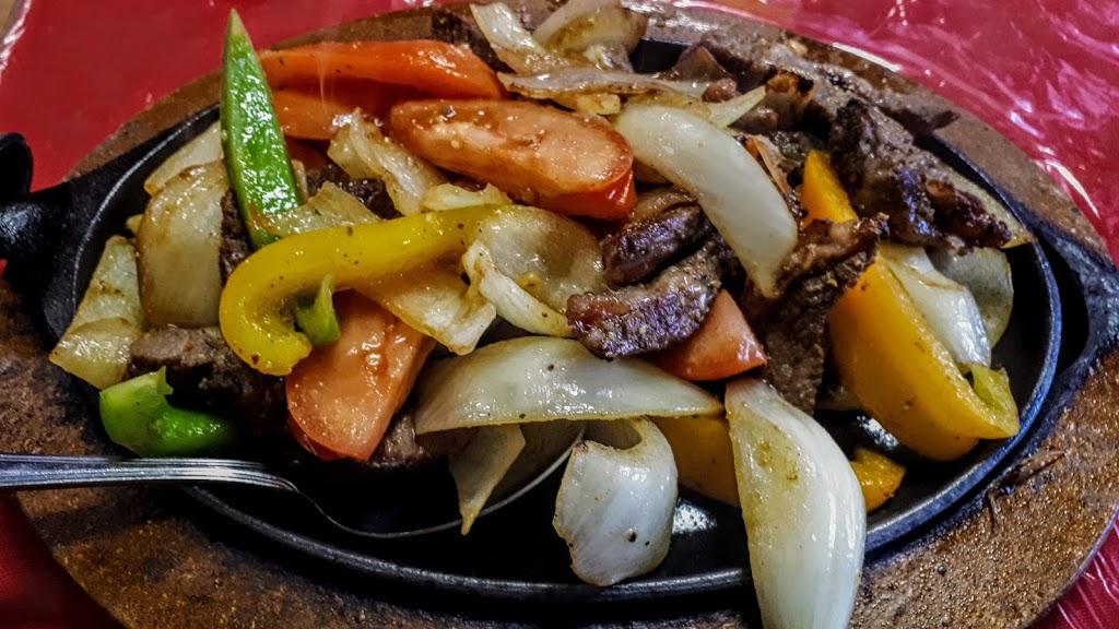 Salsa Caliente Mexican Grill | 275 Erie St S, Leamington, ON N8H 3C4, Canada | Phone: (519) 322-4777