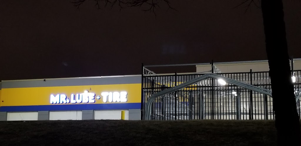 Mr. Lube in Walmart | 1070 Major Mackenzie Dr E, Richmond Hill, ON L4S 1P3, Canada | Phone: (905) 737-0300