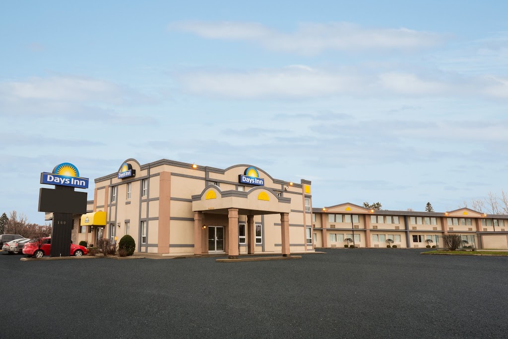 Days Inn by Wyndham Brockville | 160 Stewart Blvd, Brockville, ON K6V 4W6, Canada | Phone: (613) 704-1335