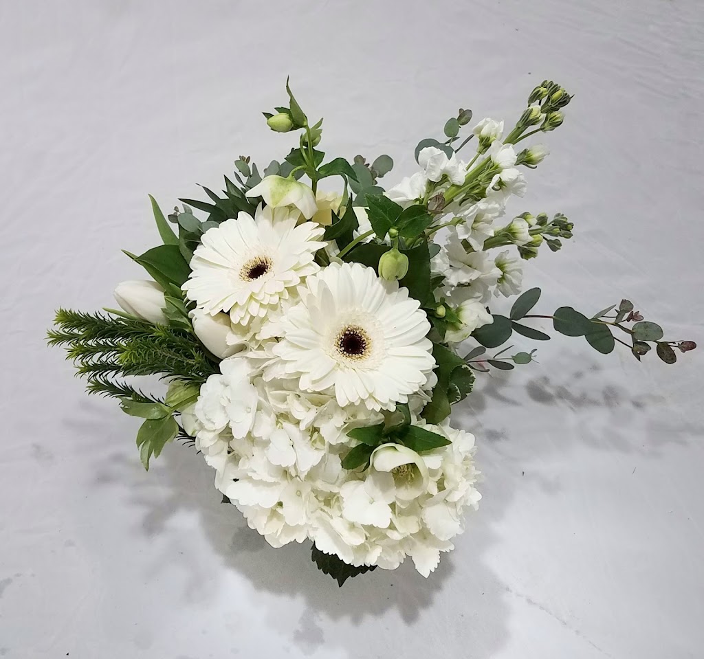 Luxe Florist - Same Day Flower Delivery CALGARY - SEND FLOWERS | 2835 13 Ave NW, Calgary, AB T2N 1M1, Canada | Phone: (403) 270-4026