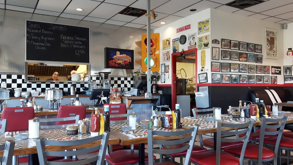 RNR Diner | 7816 E Saanich Rd, Saanichton, BC V8M 2B3, Canada | Phone: (250) 652-9966