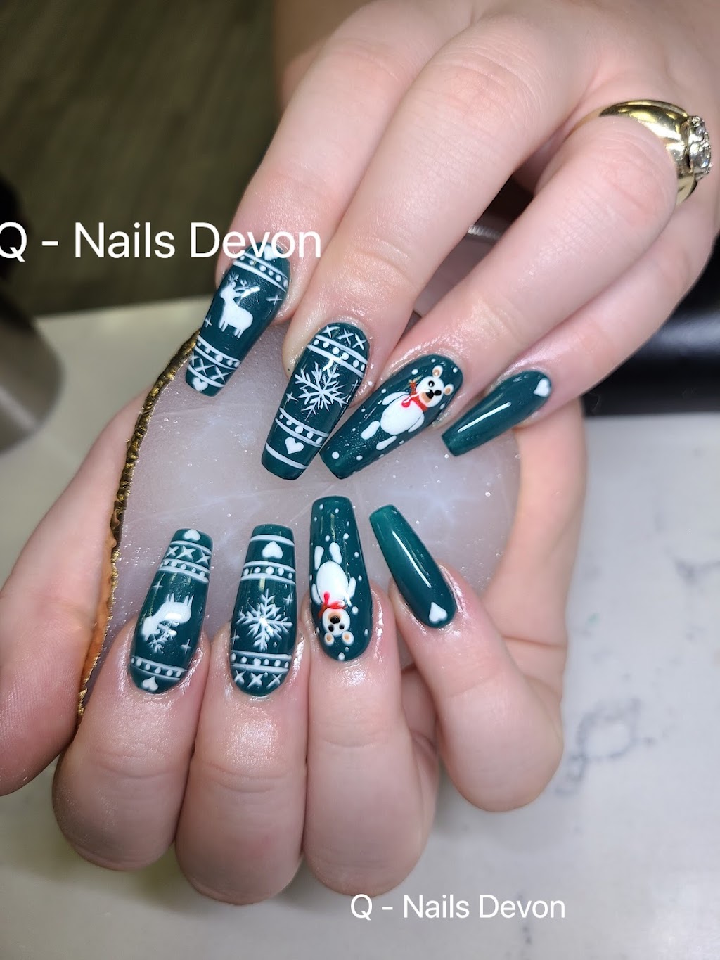 Q Nails - DEVON | 180 Miquelon Ave #109, Devon, AB T9G 0A6, Canada | Phone: (780) 987-7344