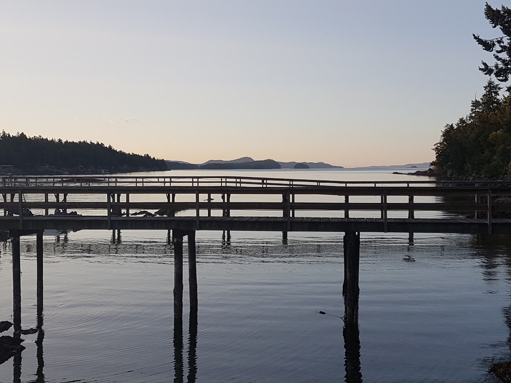 Arbutus Point Oceanfront B&B | 215 Welbury Dr, Salt Spring Island, BC V8K 2L7, Canada | Phone: (250) 537-4583