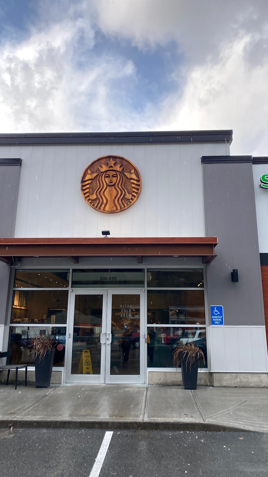 Starbucks | 590 Old Hope Princeton Way #200, Hope, BC V0X 1L4, Canada | Phone: (604) 750-0275