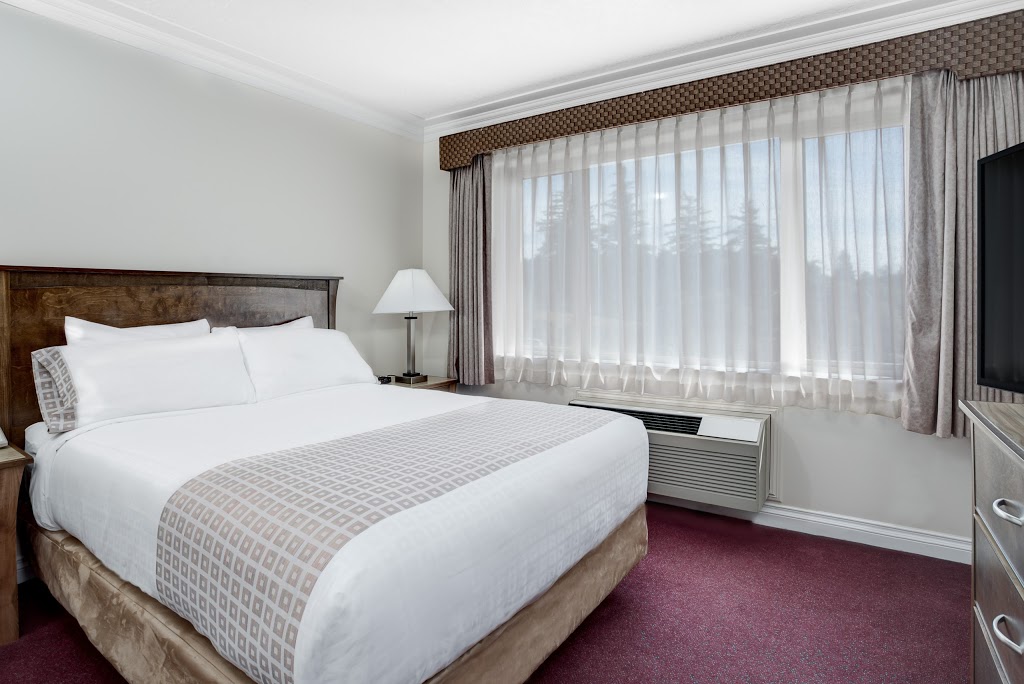 Howard Johnson Hotel and Suites Victoria Elk Lake | 4670 Elk Lake Dr, Victoria, BC V8Z 5M2, Canada | Phone: (250) 704-4656