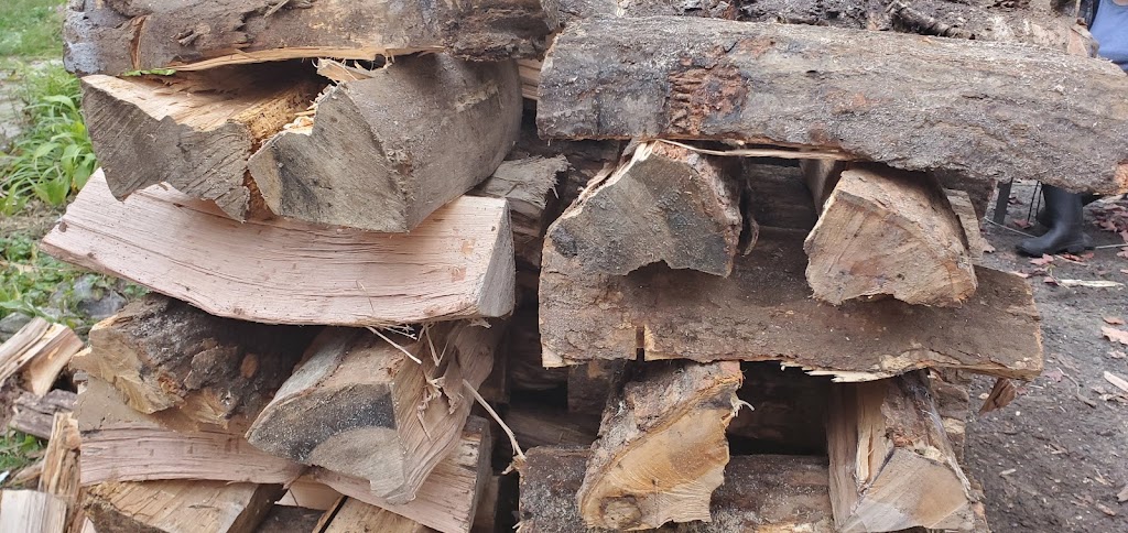 Muskoka Family Firewood | 160 White House Rd, Huntsville, ON P1H 2J3, Canada | Phone: (705) 349-0475