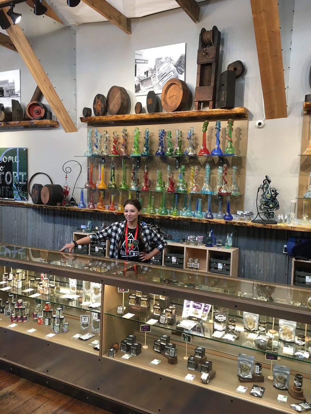 Satori Bellingham Dispensary | 100 E Maple St, Bellingham, WA 98225, USA | Phone: (360) 746-8478