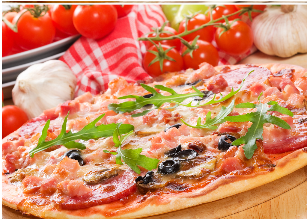 Pizza Margherita | 1600 Rue du Sud, Cowansville, QC J2K 2Y8, Canada | Phone: (450) 955-4433