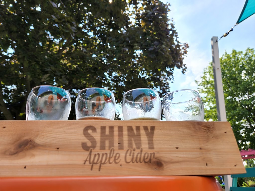 Shiny Apple Cider Home of Fresh Wines | 1242 Irvine Rd, Niagara-on-the-Lake, ON L0S 1J0, Canada | Phone: (905) 935-3535