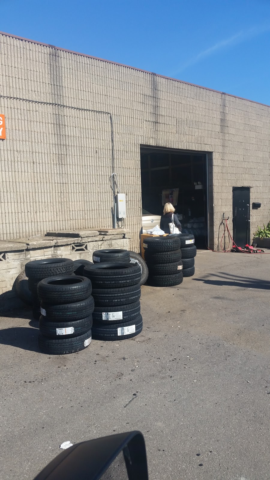 Batemans Tires | 8407 Stanley Ave #4, Niagara Falls, ON L2E 6X8, Canada | Phone: (905) 374-7826