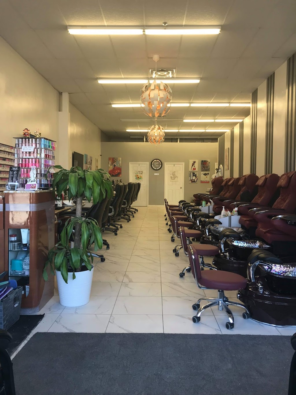 Sallys Nails Spa | 15 Young St, Alliston, ON L9R 1B5, Canada | Phone: (705) 435-7889