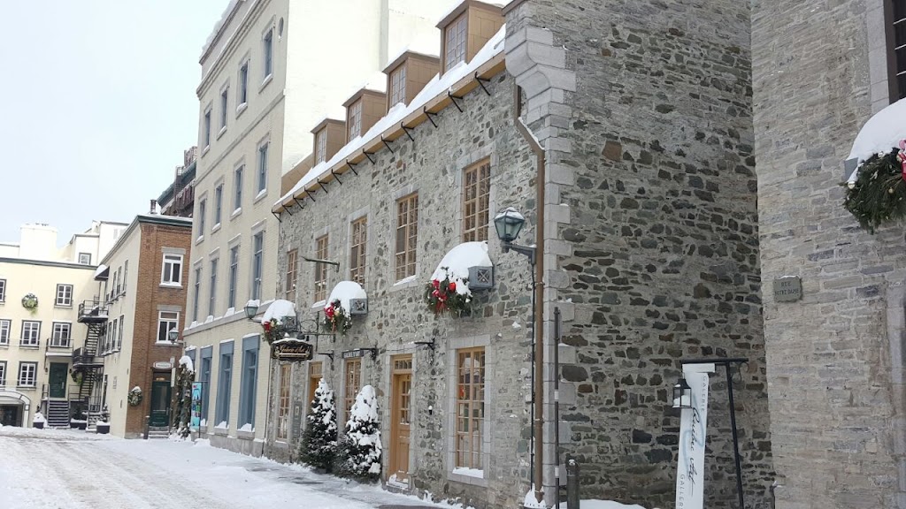 Art Gallery of the Château Frontenac | 1 Rue des Carrières, Québec, QC G1R 3Y8, Canada | Phone: (418) 998-6565