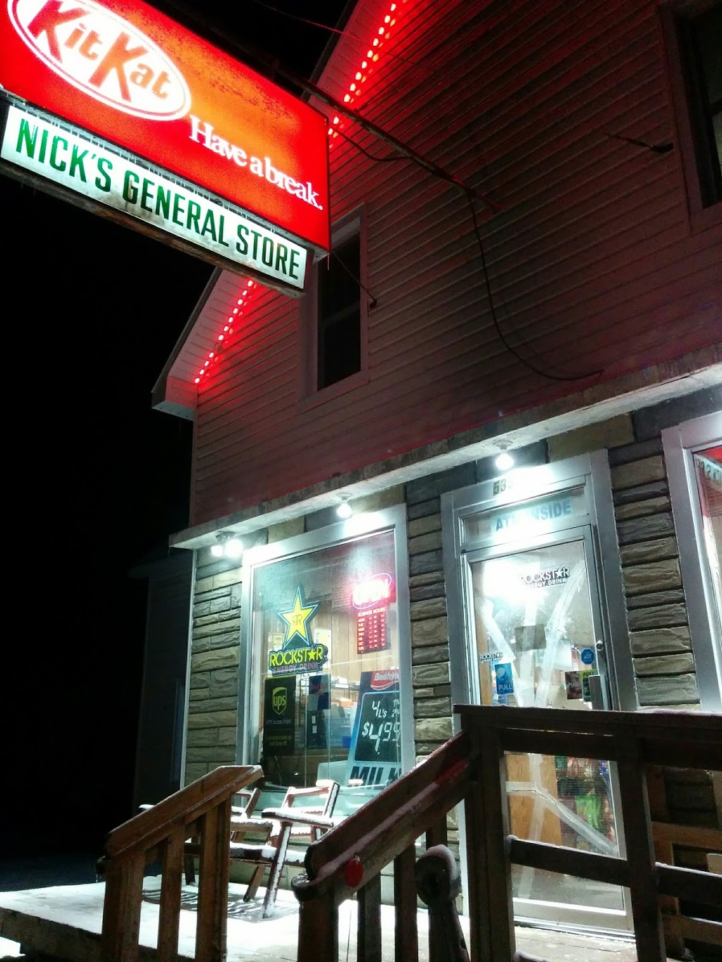 Nicks General Store | 5352 Bank St, Gloucester, ON K1X 1H1, Canada | Phone: (613) 822-2292