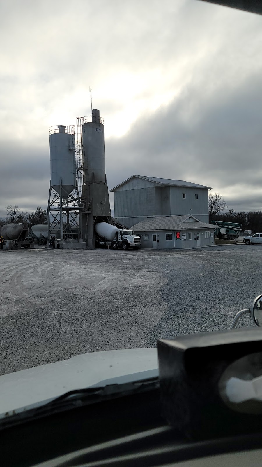 McNamee Concrete / Cavanagh Concrete Ltd. | 205 Industrial Ave, Carleton Place, ON K7C 3V7, Canada | Phone: (613) 253-1657