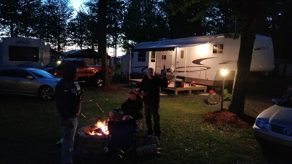 Caravelle | Camping VR et chalets Parkbridge | 180 Rang de la Gare, Sainte-Sabine, QC J0J 2B0, Canada | Phone: (450) 293-7637