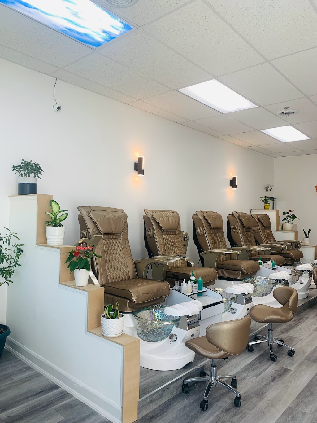 LOVE NAILS & SPA MISSISSAUGA | 510 Driftcurrent Dr, Mississauga, ON L4Z 4B4, Canada | Phone: (905) 268-0354